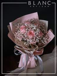 Basic6 stalks cotton flower, baby breath & other fillers bouquet premium10 stalks cotton the preservation process means that the plants require no water or light and maintain their. Pink Rose And Pink Baby Breath Bouquet Delivery Blanc Artisan