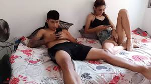 お義姉さん何してるの!!なんで私の隣でオナニーしてるの?