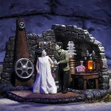 Department 56 Universal Monsters Frankenstein S Laboratory Halloween Dollhouse Halloween Halloween Monster Universal Monsters