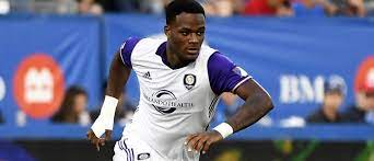 Cyle larin (born 17 april 1995) is a canadian soccer player who plays as a striker for turkish club beşiktaş jk, and the canada national team. Canada S Cyle Larin Knows Orlando City Face Crucial Match Without Him Mlssoccer Com