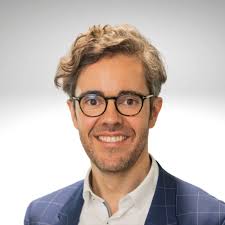 Prestigious Speakers