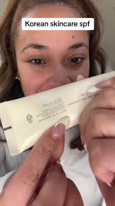 Sunscreen for Combination and Acne Skin