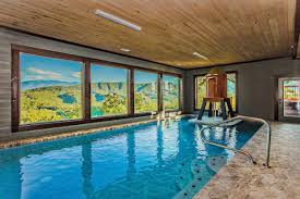 Welcome to majestic springs lodge, located just outside of pigeon forge and very convenient to gatlinburg. Mountainview Retreat Place To Stay On Vacation 13 Bedroom 14 Full Bathroom Pigeon Forge Tennessee 134055 Find Rentals