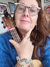 Good morning Would anyone know how to contact an Irish singer named Maureen  Keady? Thank you