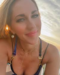 JANINE LE CLAIR (@janineleclair) • Instagram photos and videos