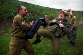 The israeli army's karakal battalion is a mixed military unit, consisting of both male and female combat soldiers. What It S Like To Be An Israeli Female Combat Soldier Photographer S Notebook The Jerusalem Post