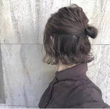 Keep the hair short on the sides but grow out the top. Beautiful Short Hair Tie For Age Reduction Minews
