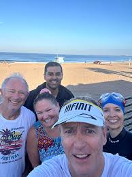 Just now at big pier. Monday at 11:26 am and there are swimmer in the water  🤔 Plenty more