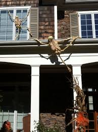 Skeletons Climbing Our House Thanks To Indestructible On Pintrest Halloween Diy Outdoor Outdoor Halloween Halloween Outdoor Decorations