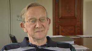 Supermarket boss Sir Ken Morrison dies