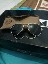 Kalau nak kena tukar cermin mata multifokal aku pakai sekarang ni menangis oit! Cermin Mata Ori Rayban Mau Di Let Go Barang Masih Cun Lagi Luxury Accessories On Carousell