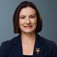 Rachel Hodges's Instagram, Twitter & Facebook