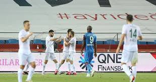 Trabzonspor taraftarları, atiker konyaspor maçına çok fazla ilgi göstermedi. Trabzonspor Konyaspor Canli Son Dakika Haberler