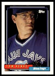 1992 Topps Tom Henke Baseball Card Toronto Blue Jays #451