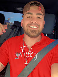 Instagram photo by Irving Mora • Aug 3, 2022 at 6:05 PM