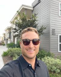 Johnny Noris Real Estate