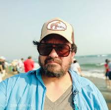 En 2015 Caterpillar creó nuevamente otra RETROEXCAVADORA EDICIÓN ESPECIAL,  celebrando pero en este caso fue el turno de la RETROEXCAVADORA CATERPILLAR  420F SERIE 2 IT (420F2 IT), en esta ocasión en color