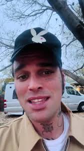 selfie video casper strikes again! c yall soon 🖤