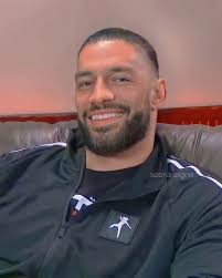 My hooman Mum knows that Sundays make me feel a bit melancholy. Why does  the weekend have to end? Why does Monday follow 2 days of happiness and  suddenly all the hoomans