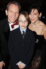 He is an actor, known for джули и джулия: Broadway Com Photo 43 Of 53 White Christmas S Broadway Debut Warms Up A Frigid Night