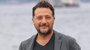Yigit özsener is a turkish actor of screen and stage, born in izmir, april 6, 1972. Ramo Dizisi Yavuz Yigit Ozsener Neden Oldu Diziden Ayrildi Diziwiki Vikipedia