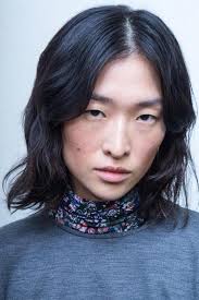 Avoid cuts that are all one length or primarily all one length. Hairstyles For Thick Wavy Hair In 2021 All Things Hair Us