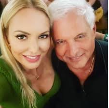 El escándalo de Martinelli y Pochi, su amiga personal que entra y sale de  la embajada