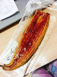 lim connie s world 烧鳗鱼与海南鸡饭 hot dog buns food breakfast