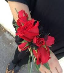 Phoenix az classifieds are perfect for anyone who is looking to buy, provides a service, has items to sell, a business to promote or something to announce 'in or to' phoenix arizona. 33 Flowers Ideas Corsage Prom Prom Flowers Corsage