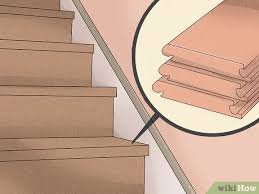 Lo montaremos con herramientas mu. 3 Formas De Instalar Suelo Laminado En Las Escaleras