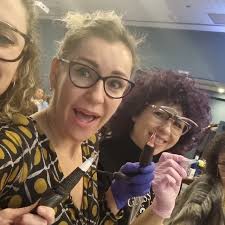 petitsalonleon (@petitsalonleon) · León