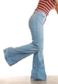 Traditionally, bell bottoms flare below the knee, but some contemporary cuts flare gently below the thighs. Vintage Wrangler Light Blue Jeans Bell Bottom Flair Vintage Wrangler Jeans Light Blue Jeans Vintage Wrangler