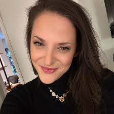 Dana Beil's Instagram, Twitter & Facebook