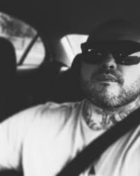 Los 90 😅. Steven Grose Julie Grose Lara Cowell Leah GK