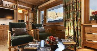 Chalet di montagna realizzazione degli interni di un attico stile chalet distribuito su più piani sfalzati. Consigli Per L Arredamento Di Uno Chalet Di Montagna