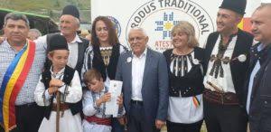 Información financiera de productos, servicios y novedades de caixabank. Tocanul De Oaie De Pe Transalpina Primul Produs Atestat TradiÈ›ional Din Gorj Ziarul Agricol