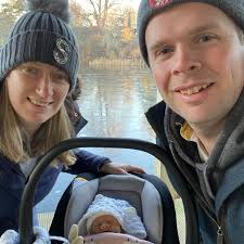 NewHolland T7070 AutoCommand*** 😍😍 •2010 •5800 hours •50kph Air etc. •PLM  Autosteer ready (only receiver needed) •New 710 rears 600 fronts 20% •4  speed PTO •ISO bus Stunning tractor, original throughout. Rare