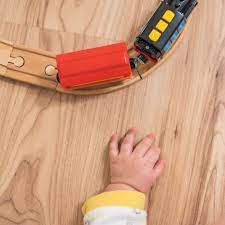 With multiple ways of connecting to a single concept. Montessori Preschool Miami Florida La Prima Casa