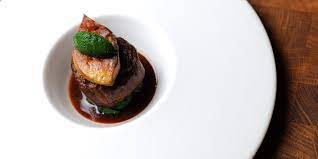 Beef Fillet Recipe With Foie Gras Madeira Sauce Great British Chefs Recept Gastronomisch Eten Eten Koken