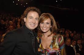 Volgens eigen zeggen was het zelfs het zwaarste jaar uit zijn leven zo bracht shownieuws gisteren naar buiten dat zijn vroegere vriendin, denise boekhoff, ook zijn nieuwe liefde zou zijn. Marco Borsato Kondigt Comeback Aan Na Burn Out Scheiding En Het Belang Van Limburg Mobile