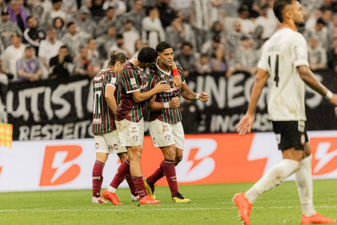 Corinthians perde em casa para o Flu e amarga 6&ordf; derrota seguida - Tribuna de Jundia&iacute;
