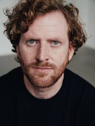 Ceart agus Cóir, TV-Serie, 2010-2011