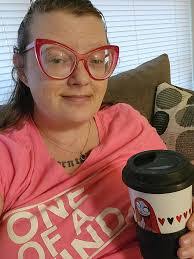 Annie Cogan's Instagram, Twitter & Facebook