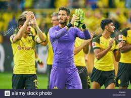 All information about rb leipzig (bundesliga) current squad with market values transfers rumours player stats fixtures news. Download This Stock Image Bvb Rb Leipzig Soccer Dortmund August 26 2018 Roman Burki 1 Goalkeeper Bvb Raphael Guerrei Goalkeeper Borussia Dortmund Dortmund