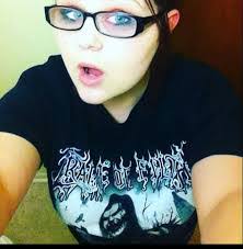 Tabitha Burdick's Instagram, Twitter & Facebook