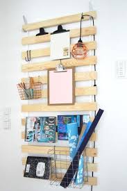 Vom Lattenrost Zum Regal Lattenrost Ideen Fur Flur Kuche With Images Ikea Bed Frames Storage Hacks Bedroom Kids Bedroom Storage