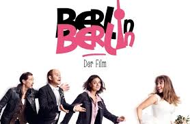 Es hätte ein wunderbares abendessen werden können, zu dem stephan (christoph maria herbst) und seine frau elisabeth (caroline peters) in ihr bonner haus eingeladen haben. Berlin Berlin Feiert Premiere Auf Netflix Ab 8 Mai 2020 Exklusiv Auf Netflix Presseportal