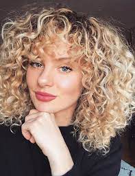 Fantastic Voluminous Curly Haircuts To Show Off In 2020 Curly Hair Styles Long Hair Styles Medium Length Curly Hair