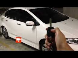 Toyota hiace side mirror for honda anti theft city oem rear view mirror with manual and electric yt pvc abs other side mirror. Honda City Mc 2012 Auto Side Mirror Trunk Youtube