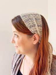 Knitting scarves for women with knitting needles can become not only a fad, but also an opportunity to increase the number of friends and income. Lace Head Scarf Knitting Pattern Allfreeknitting Com